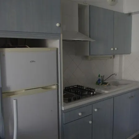 Apart-hotel Les Stoechades 2*