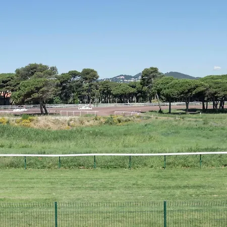 Les Stoechades Apart-hotel 2*