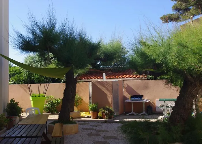 Les Stoechades Apart Otel